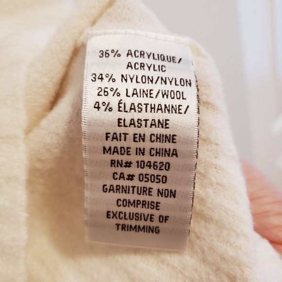 Minimalist Jacob Off-White Sweater Scoop neck Long Sleeve Winter Autumn Simple - Picture 9 of 13